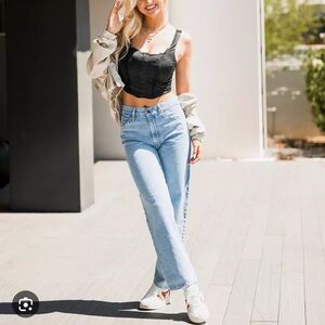 Levi’s Low Pro Straight Light Wash Jeans Size 33